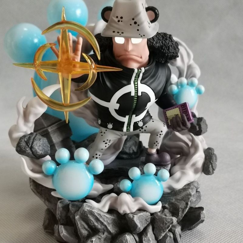 Anime One Piece Merchandise - Nuova Statuetta di Bartholemew Kuma da